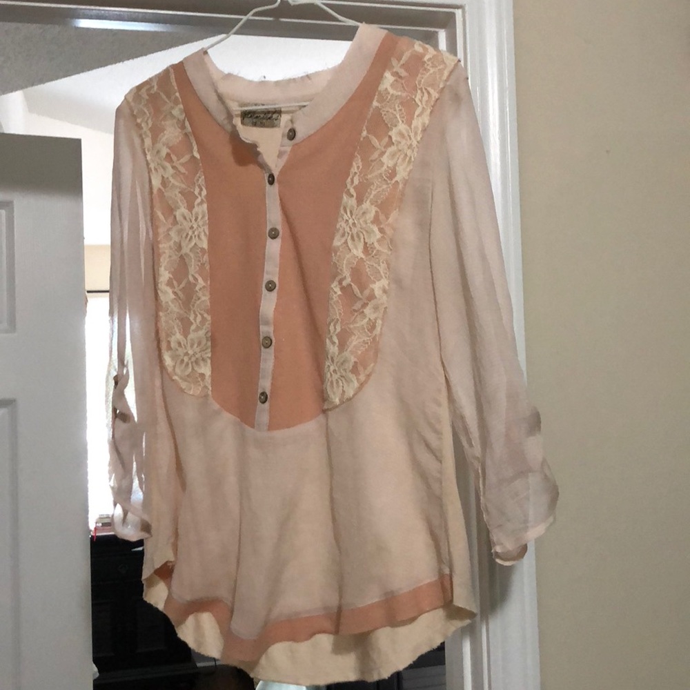 Gimmicks Top